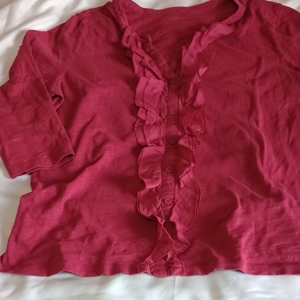 LOFT Fuchsia Ruffle Top - Picture 3 of 12